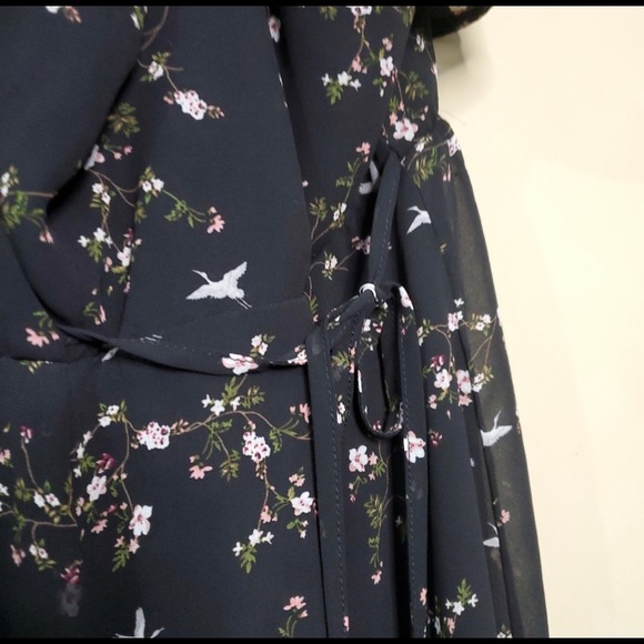 Torrid Black Floral Print Chiffon Ruffled Wrap Dress 4 - Picture 7 of 8